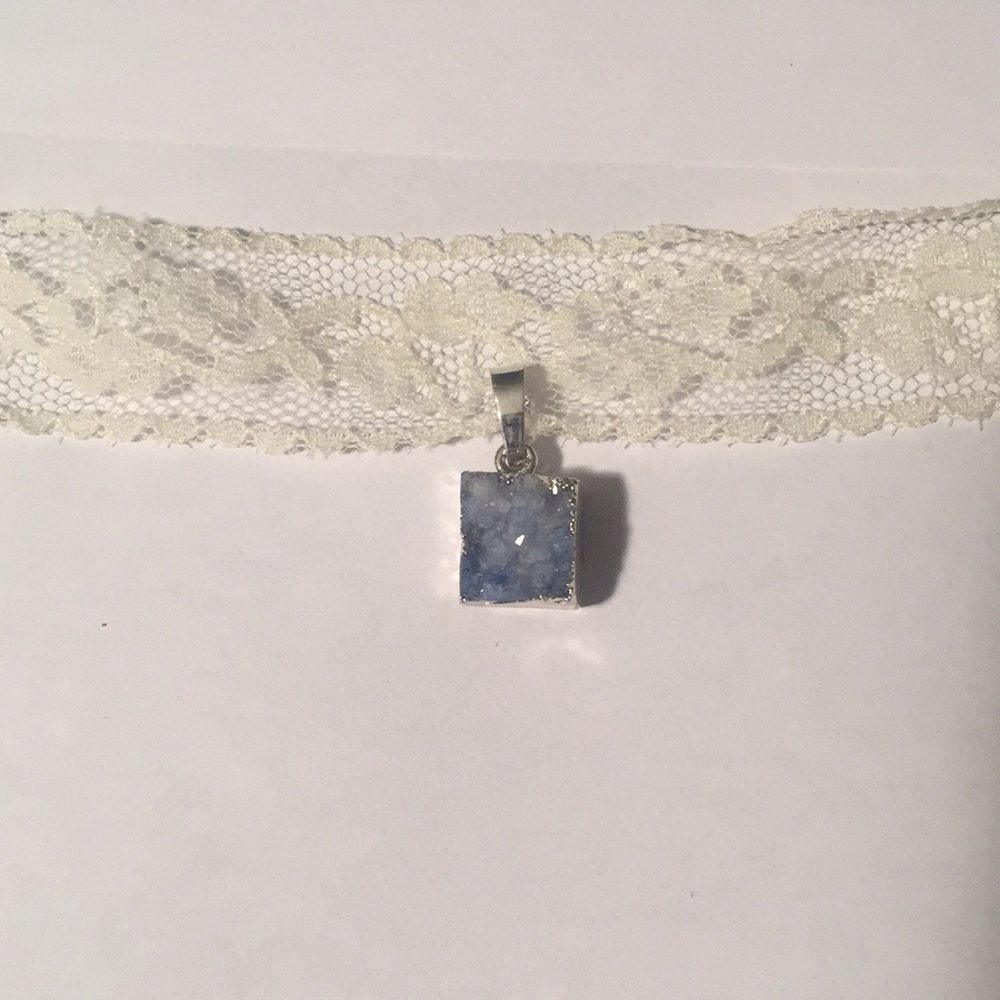 Lace choker with blue stone